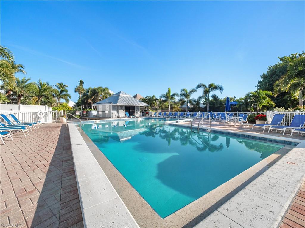 SUNSET CAPTIVA - Residential