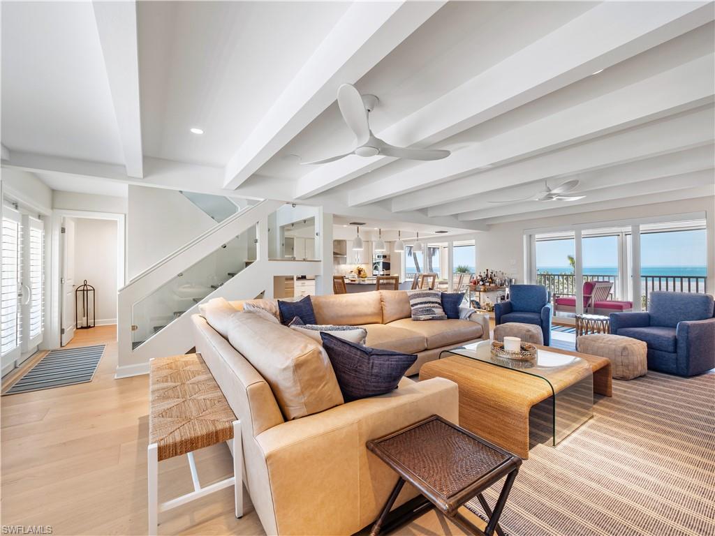 SUNSET CAPTIVA - Residential