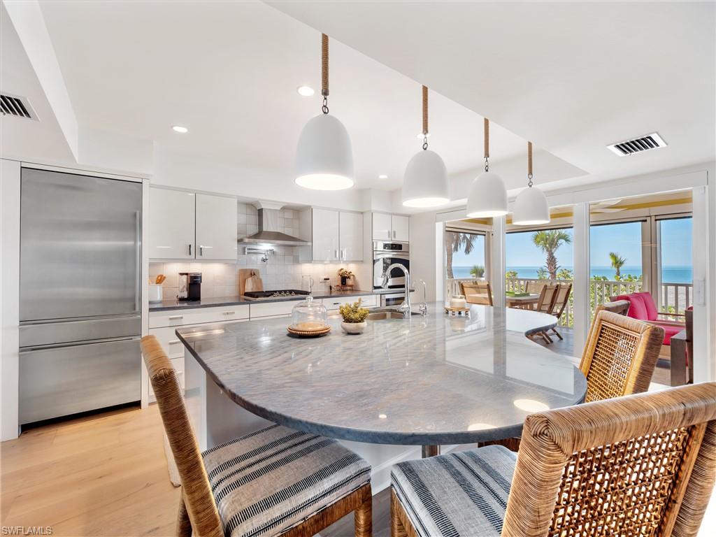 SUNSET CAPTIVA - Residential