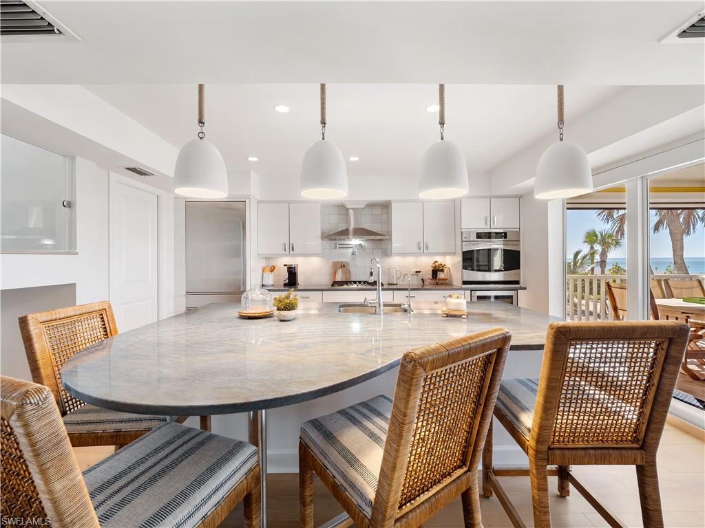 SUNSET CAPTIVA - Residential