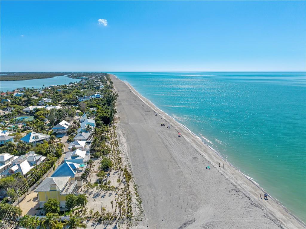 SUNSET CAPTIVA - Residential