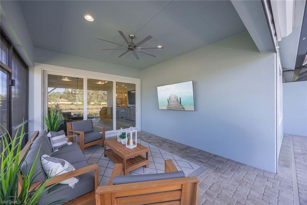 ISLES OF COLLIER PRESERVE - Residential