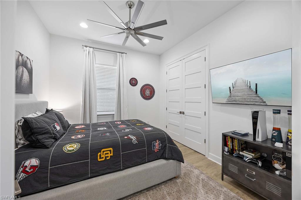 ISLES OF COLLIER PRESERVE - Residential