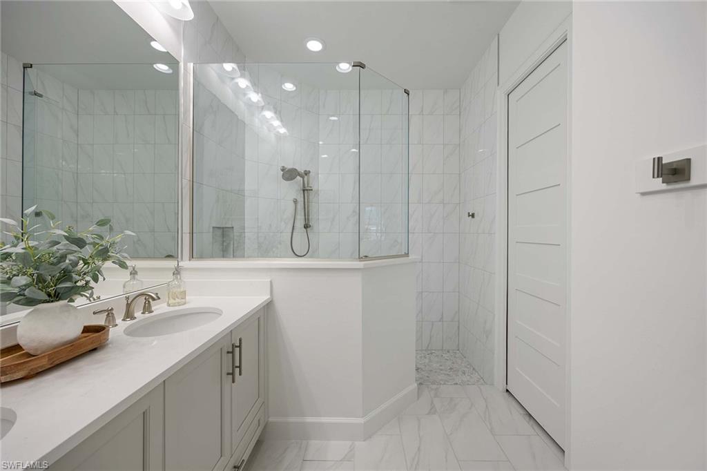 ISLES OF COLLIER PRESERVE - Residential