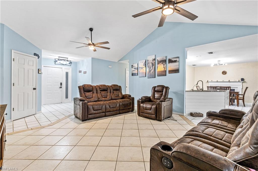 CAPE CORAL - Residential