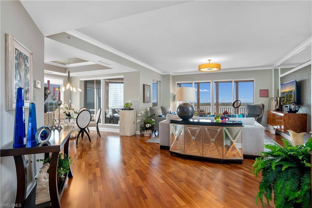 ESTANCIA - Residential