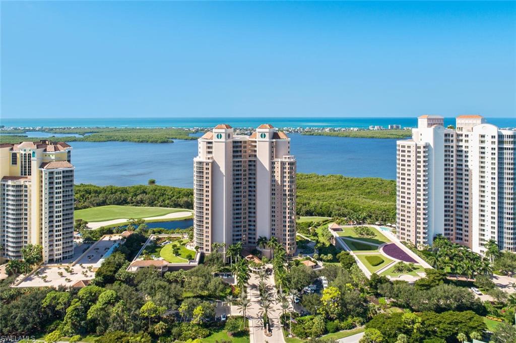 ESTANCIA - Residential