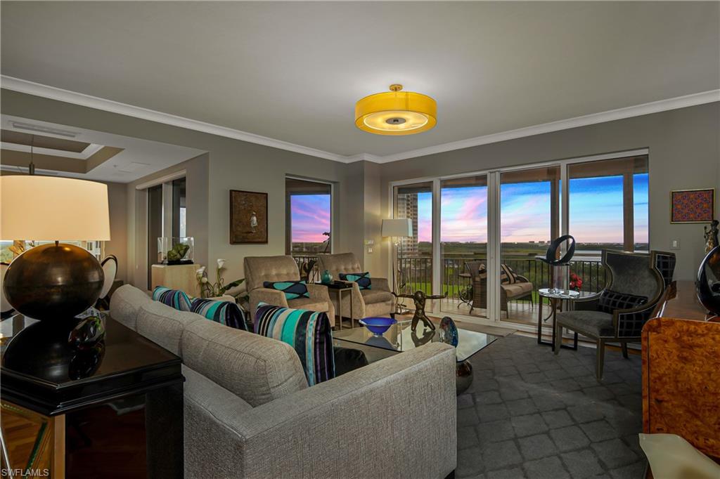 ESTANCIA - Residential