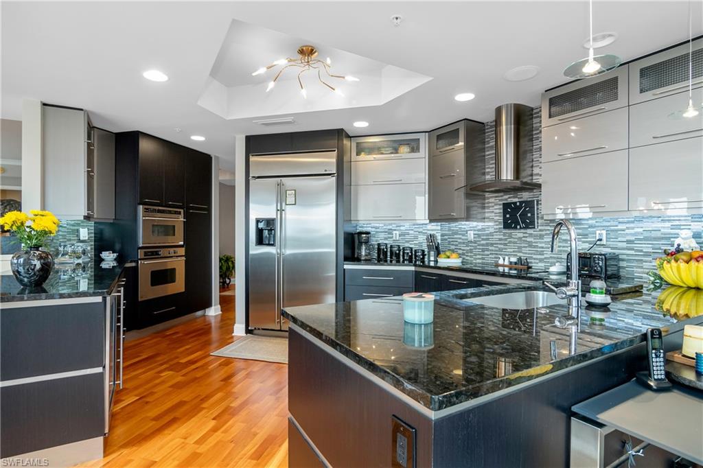 ESTANCIA - Residential