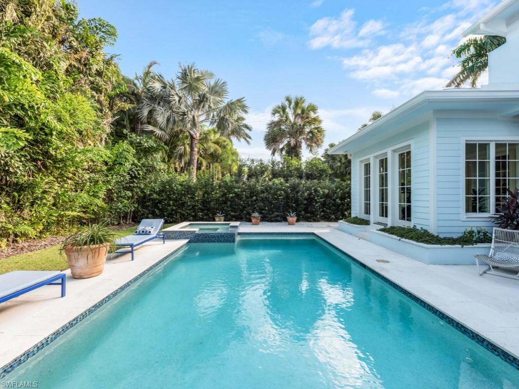 PARK SHORE - Residential