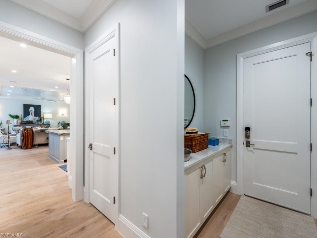 PARK SHORE - Residential