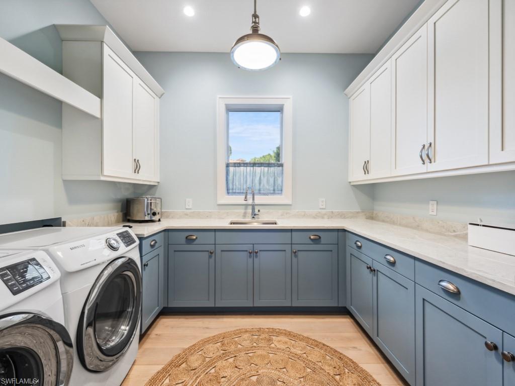 PARK SHORE - Residential