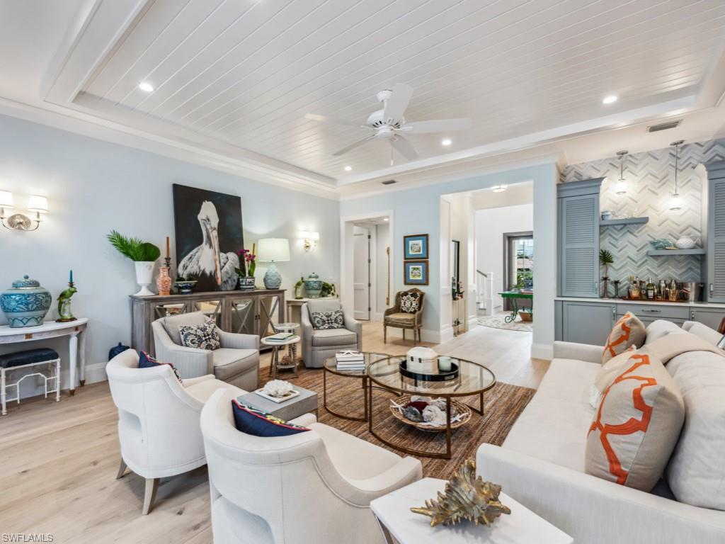 PARK SHORE - Residential