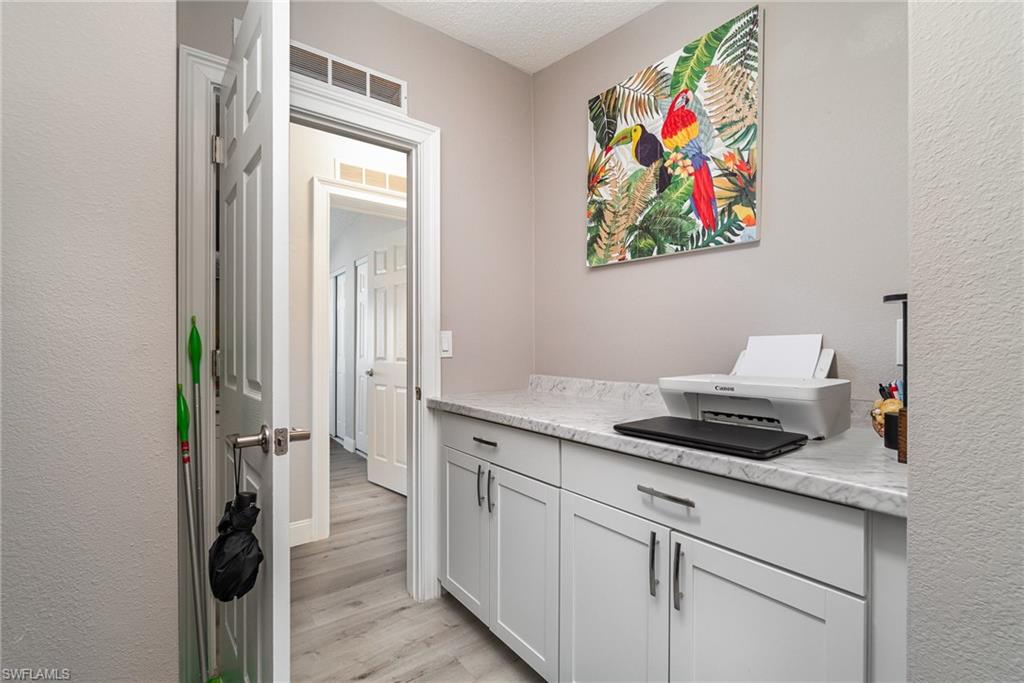 BAYSIDE ESTATES - Residential