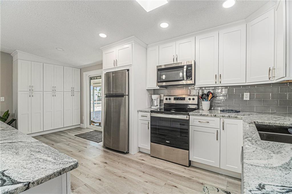 BAYSIDE ESTATES - Residential