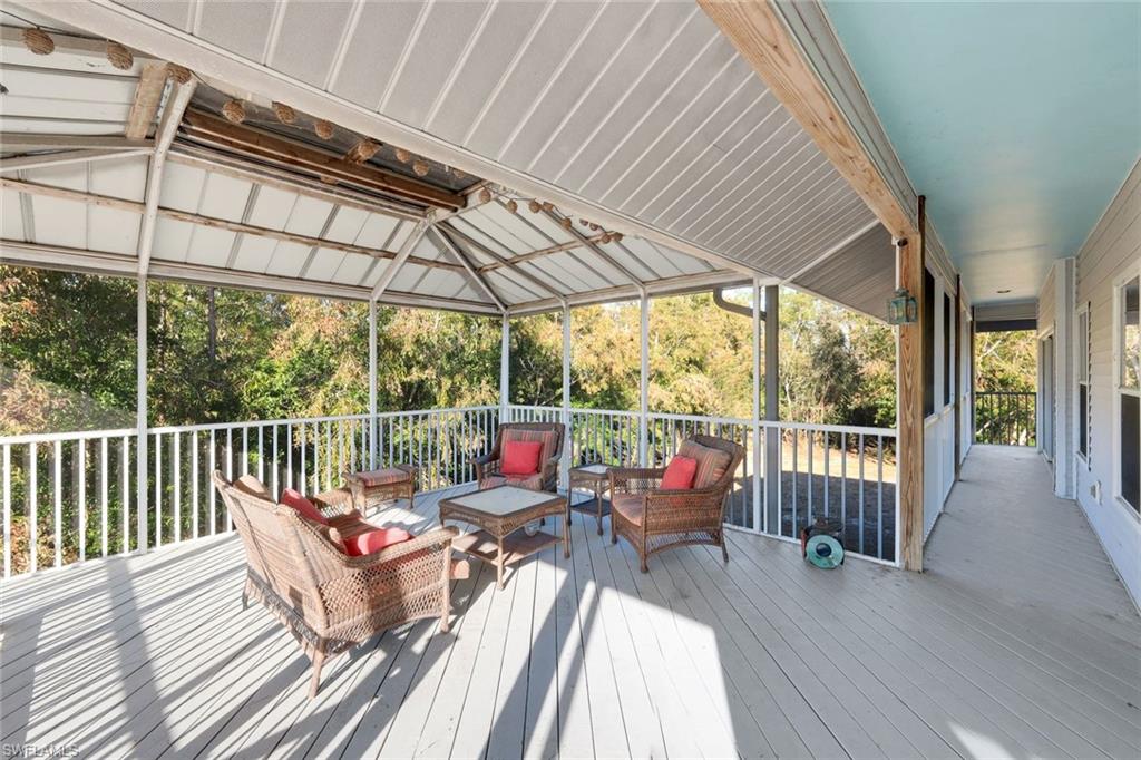 SUN COAST ACRES - Residential