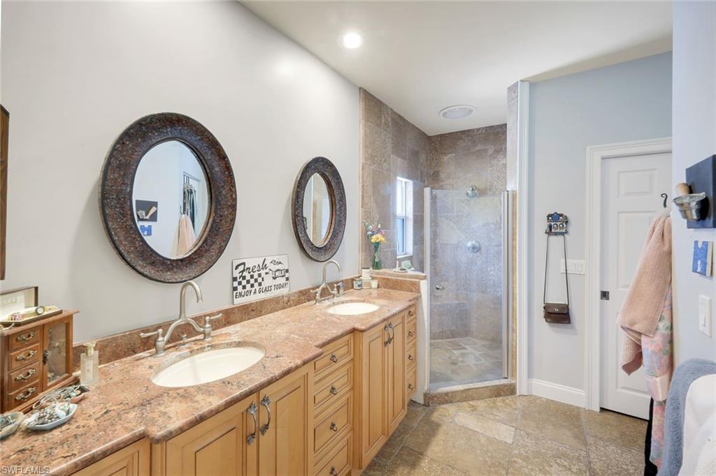 SUN COAST ACRES - Residential