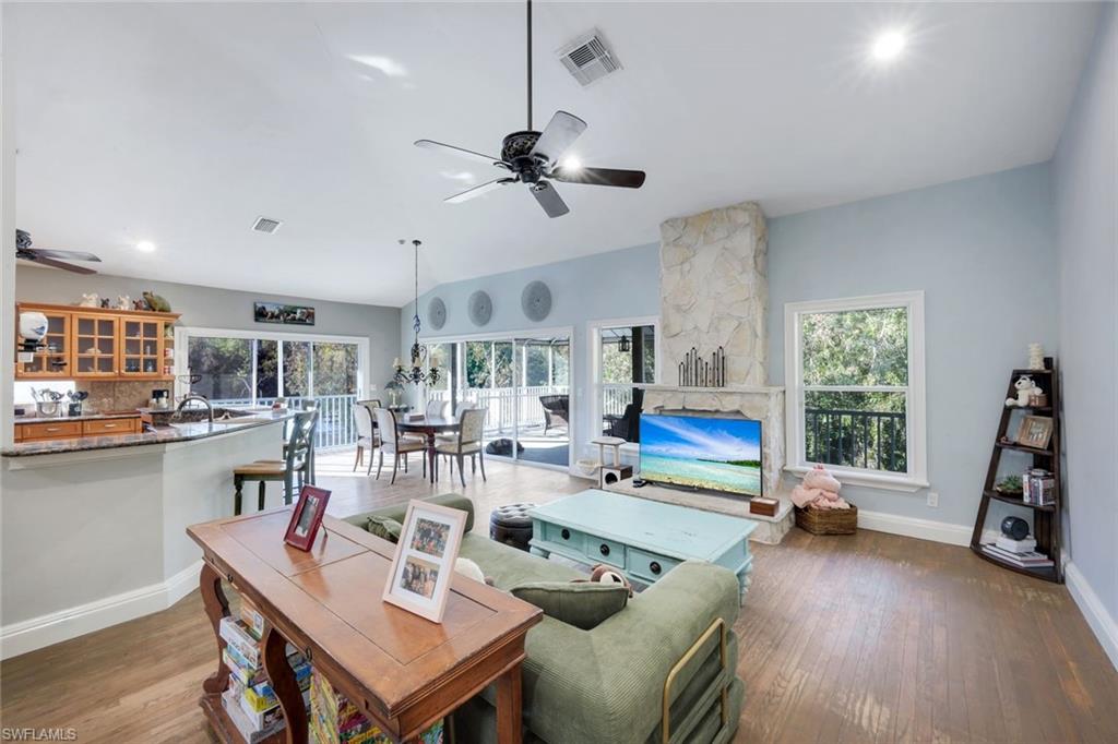 SUN COAST ACRES - Residential