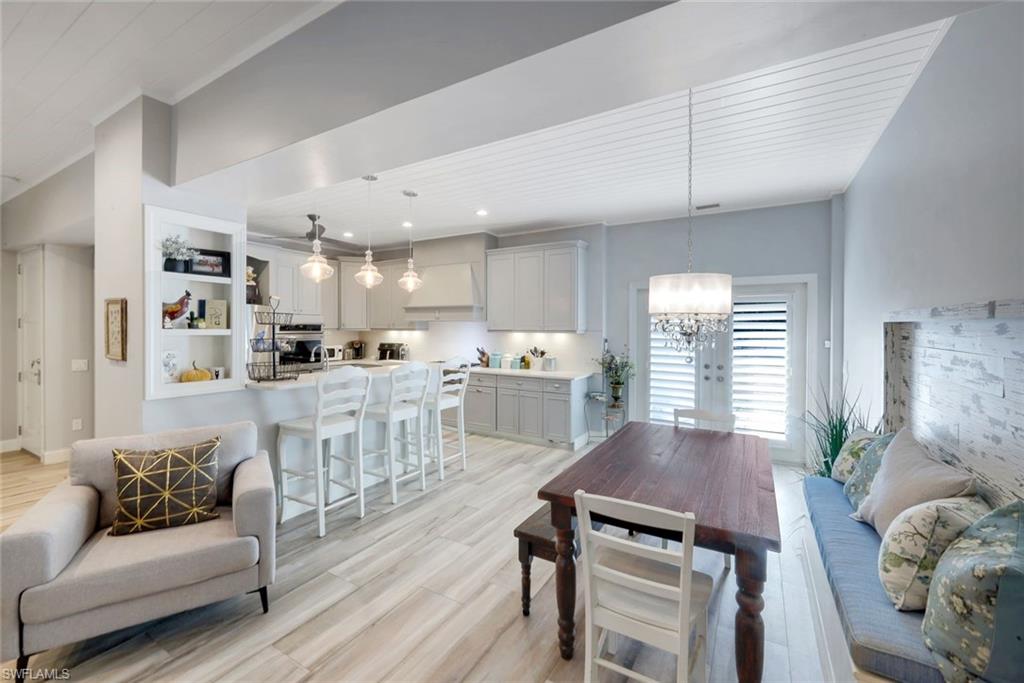 SUN COAST ACRES - Residential