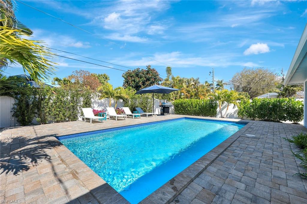 NAPLES PARK - Residential