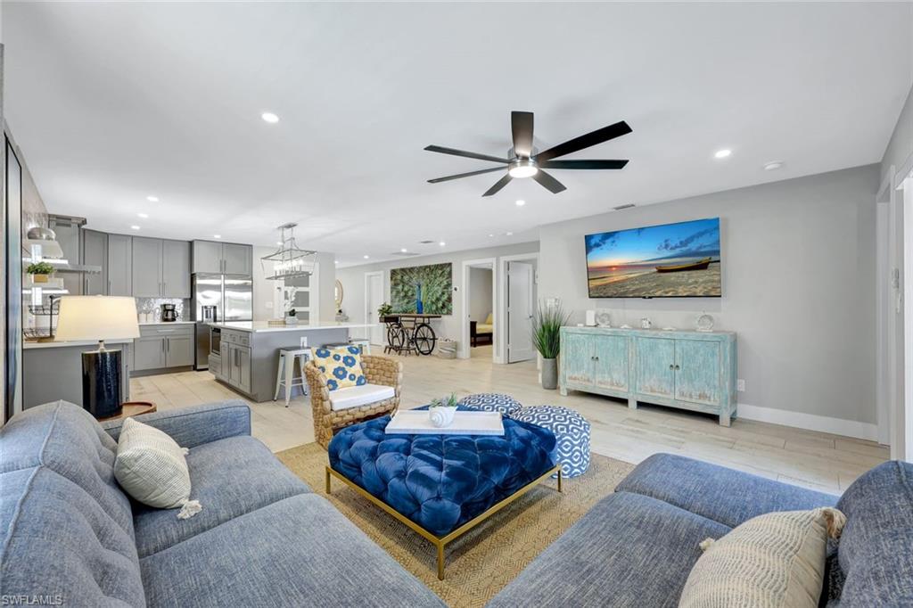 NAPLES PARK - Residential