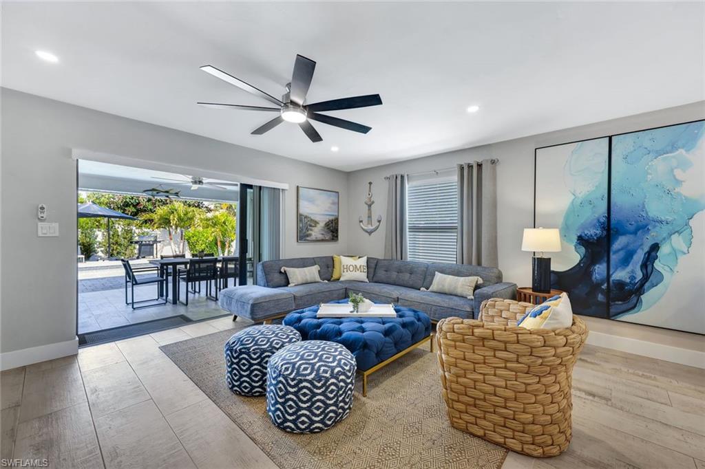 NAPLES PARK - Residential