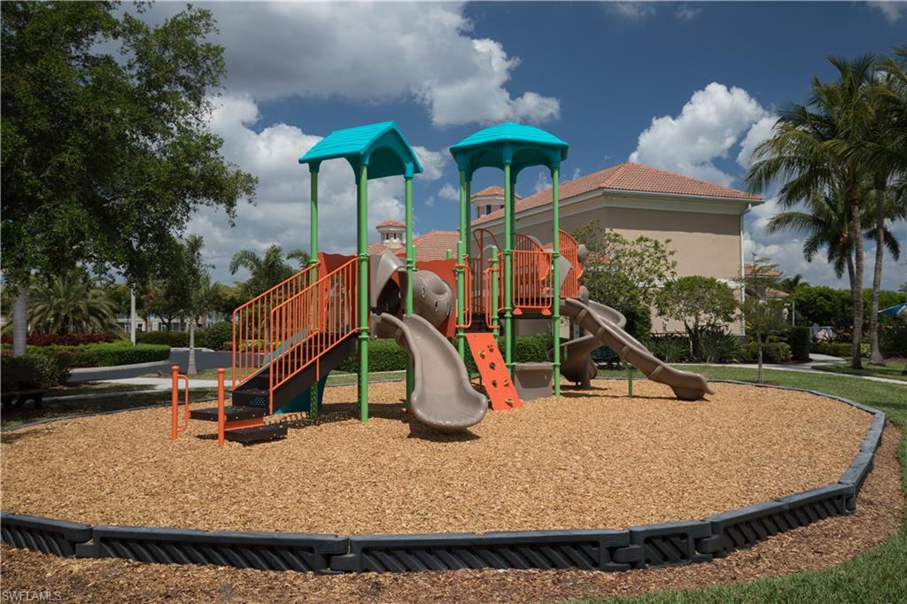 PEBBLE BEACH - Residential