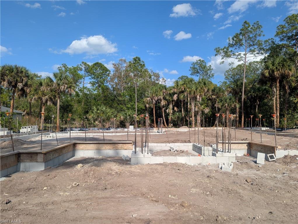 GOLDEN GATE ESTATES - Residential