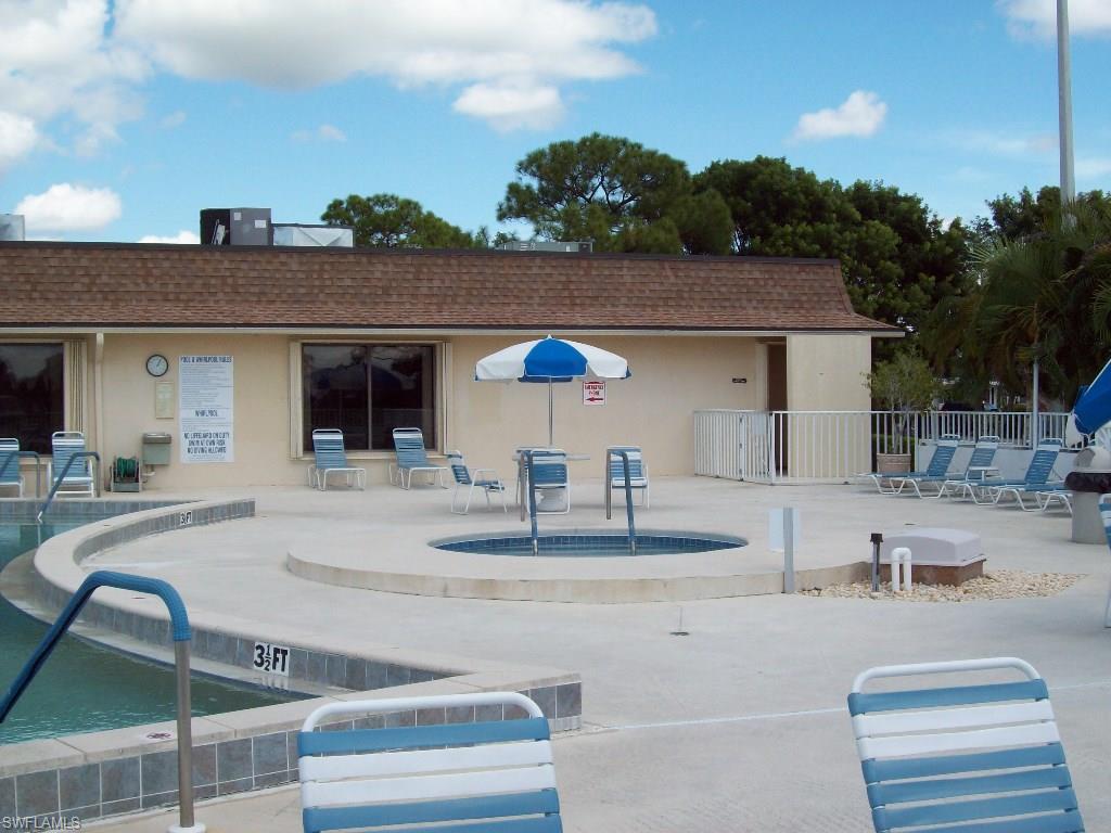 SIX LAKES COUNTRY CLUB - Residential