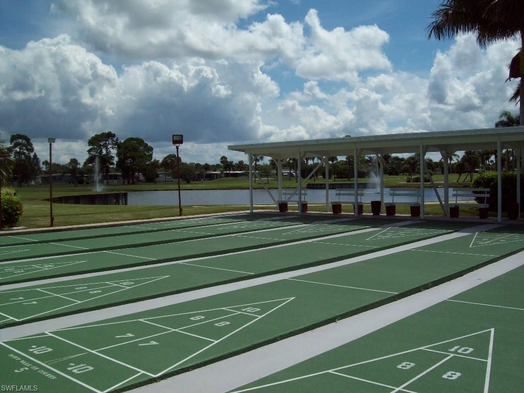 SIX LAKES COUNTRY CLUB - Residential