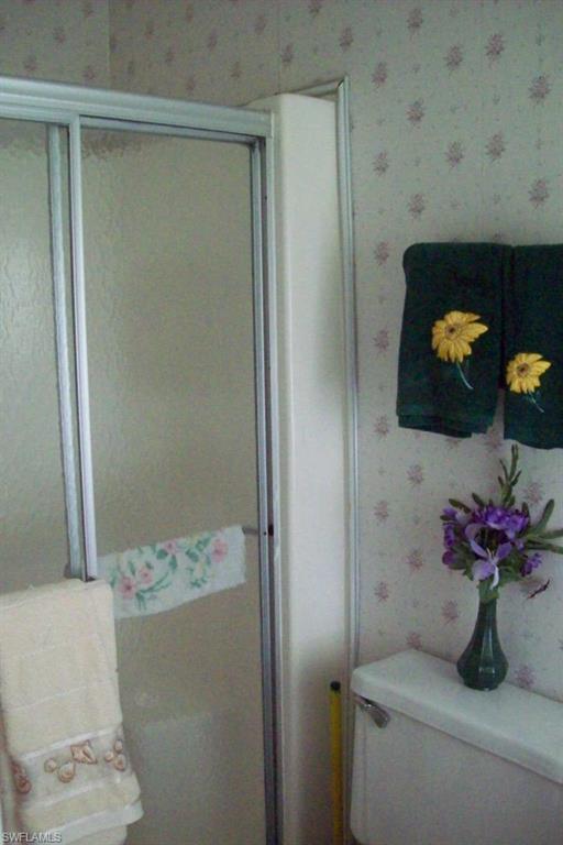 SIX LAKES COUNTRY CLUB - Residential