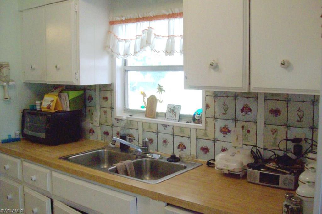 SIX LAKES COUNTRY CLUB - Residential