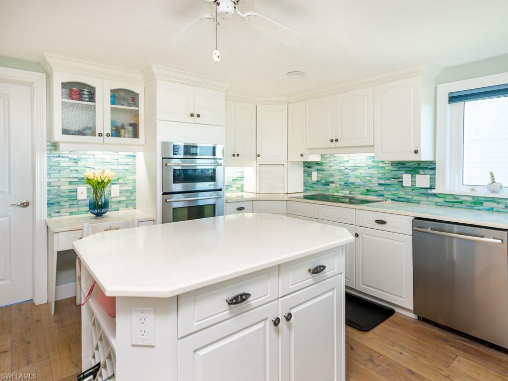 COLONY BEACH ESTATES - Residential