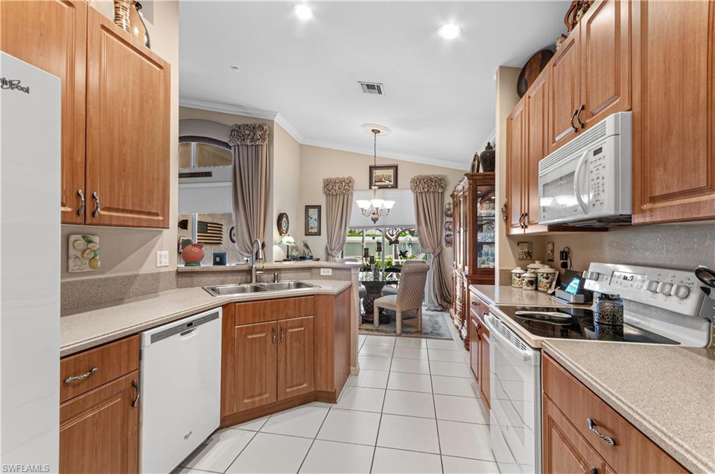 CASCADES AT ESTERO - Residential