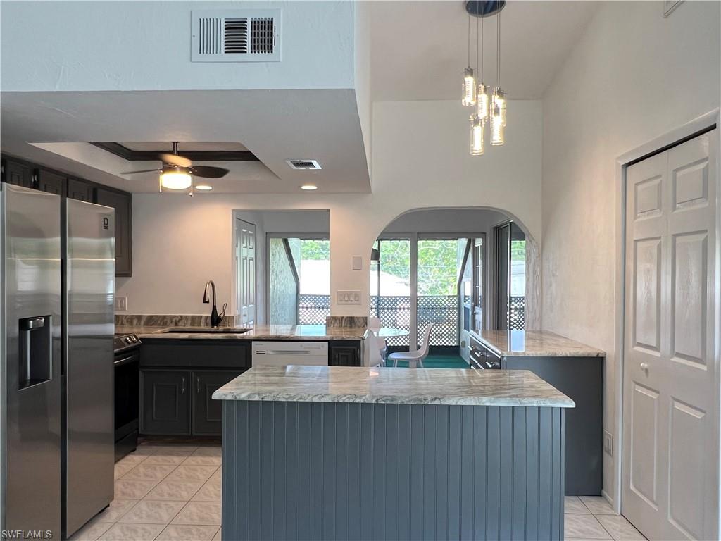 YORKTOWNE CONDO - Residential