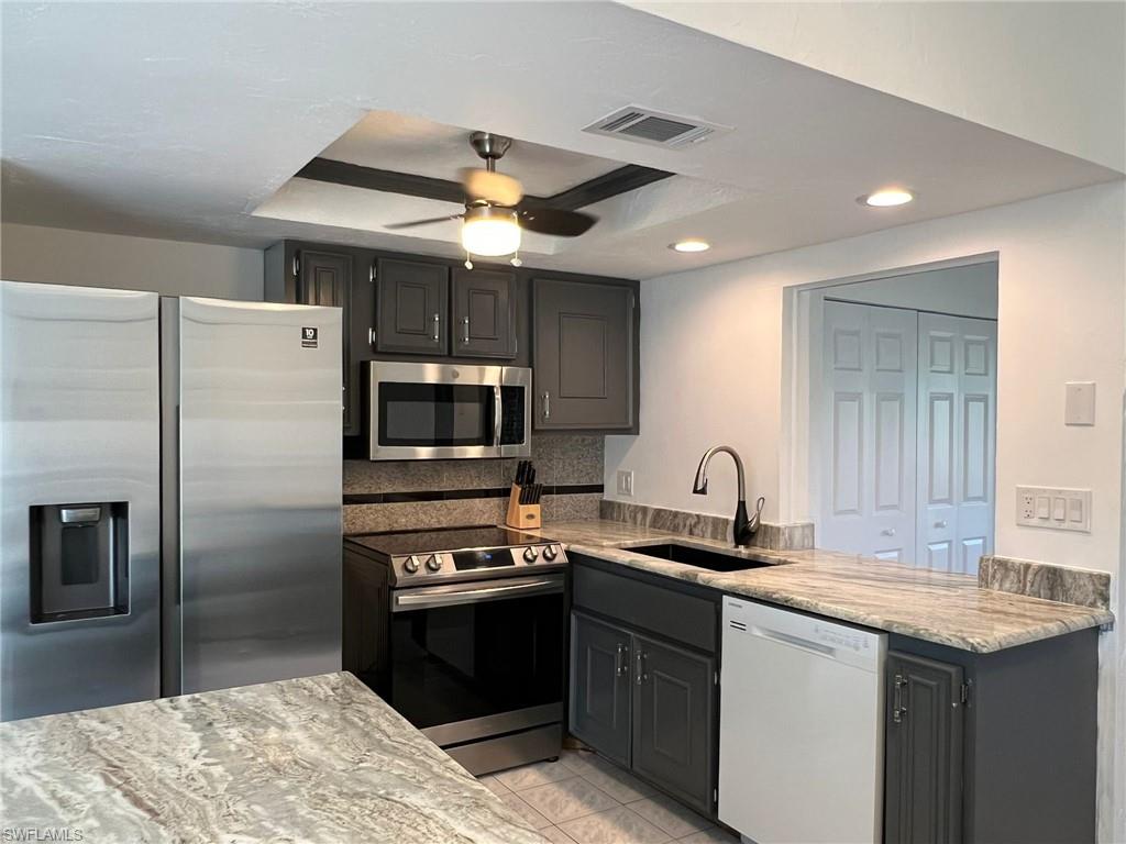 YORKTOWNE CONDO - Residential