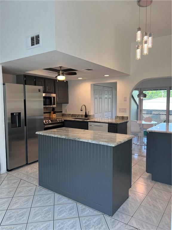 YORKTOWNE CONDO - Residential