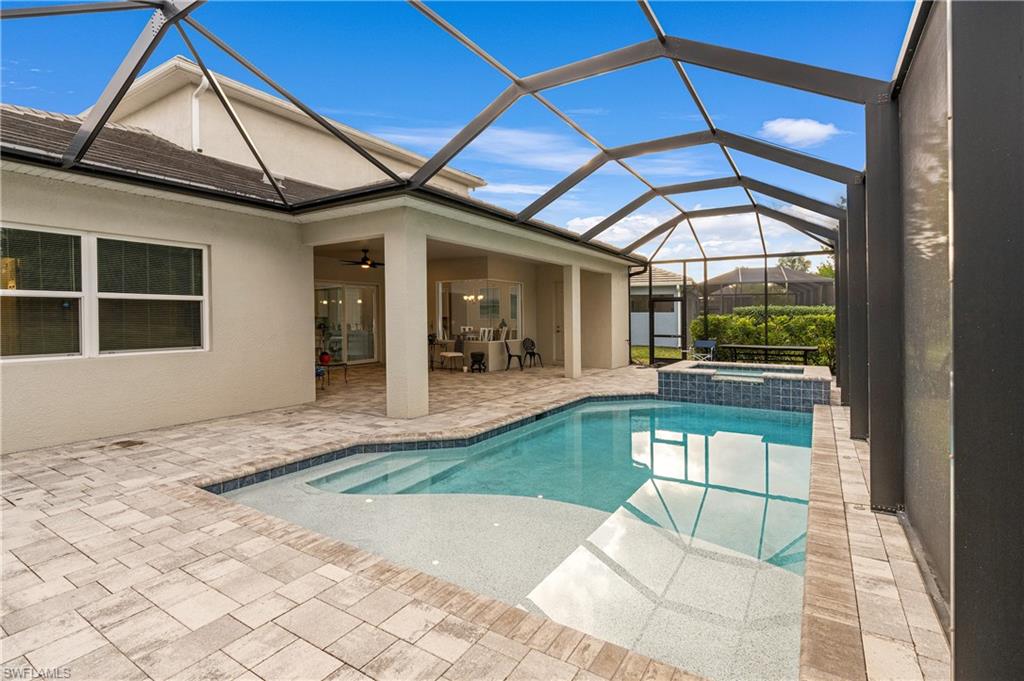 SUTTON CAY - Residential