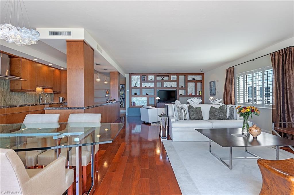 3401 Gulf Shore BLVD N 203