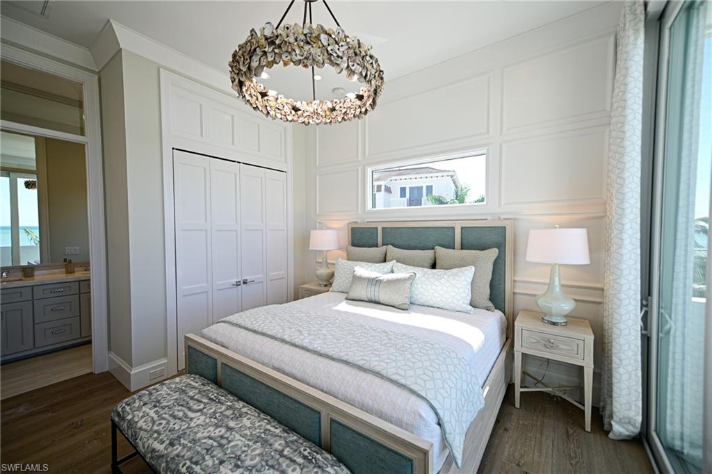 BAREFOOT BEACH - Residential