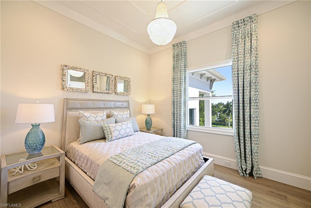 BAREFOOT BEACH - Residential