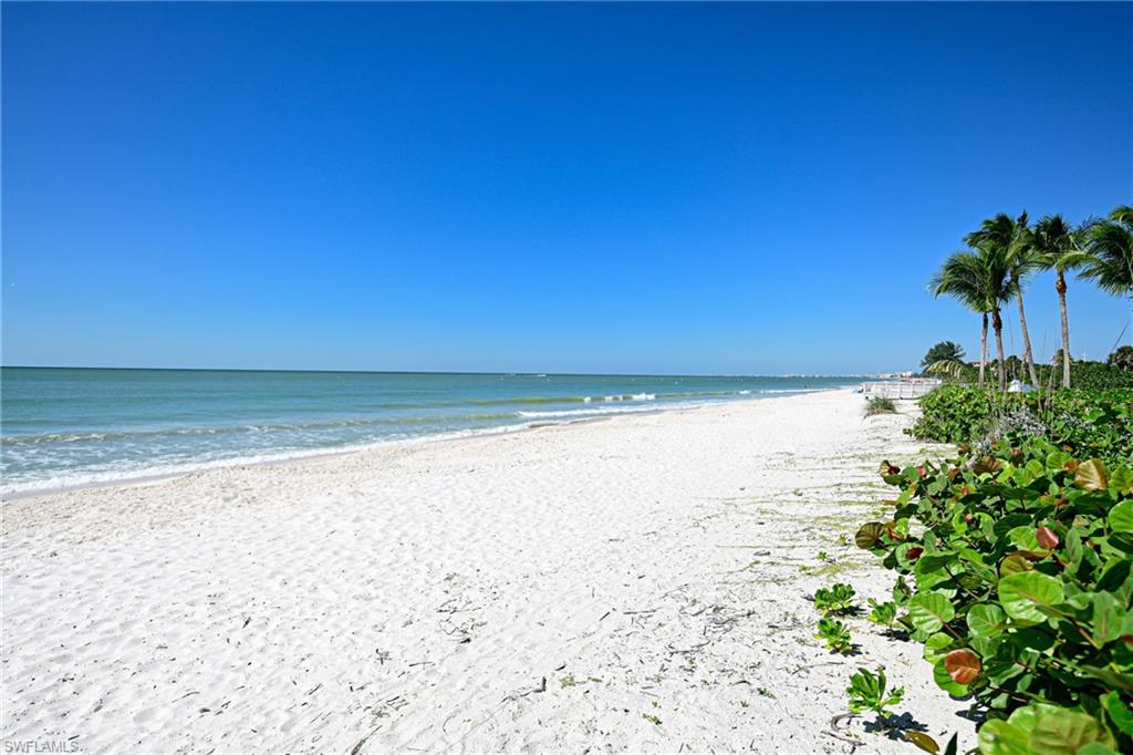 BAREFOOT BEACH - Residential