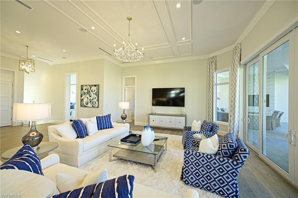 BAREFOOT BEACH - Residential