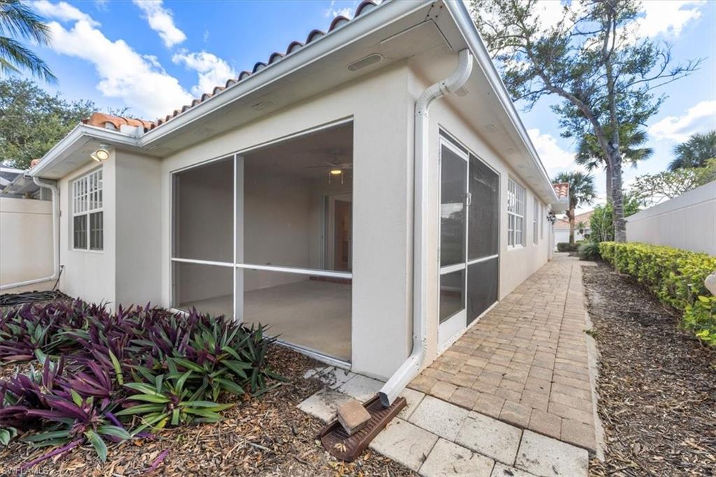 VILLAGE WALK - Residential Lease