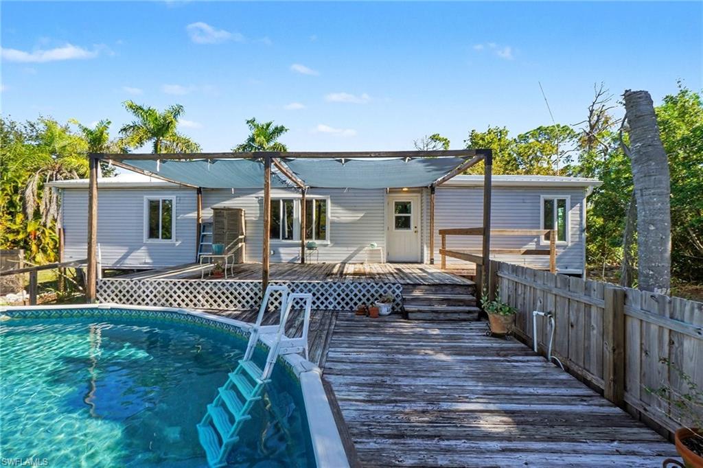 PINE ISLAND - Residential