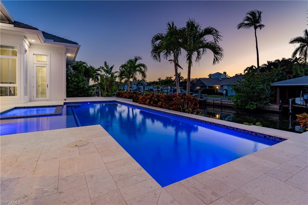 ROYAL HARBOR - Residential