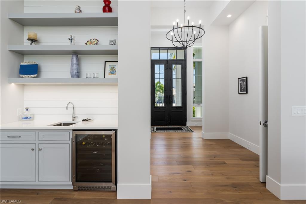 ROYAL HARBOR - Residential