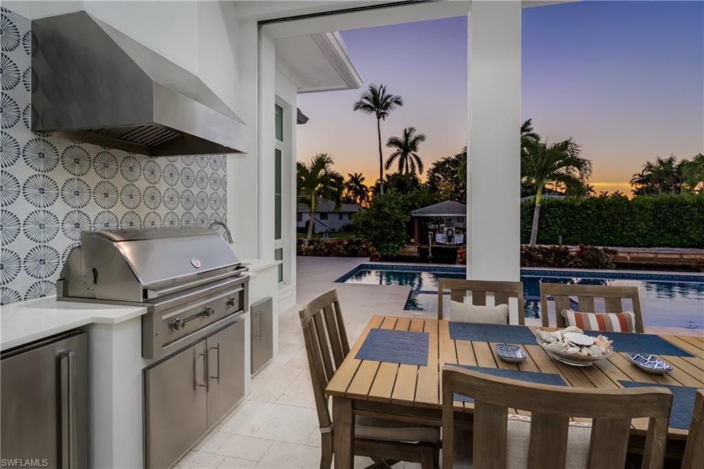 ROYAL HARBOR - Residential