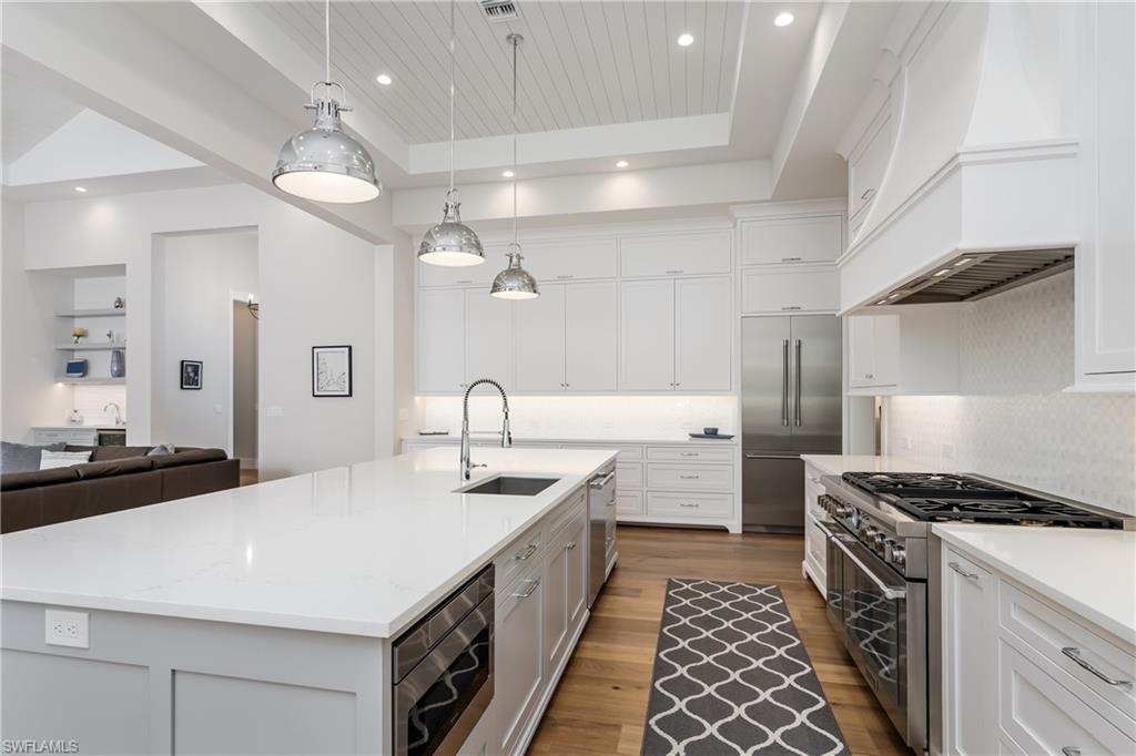 ROYAL HARBOR - Residential