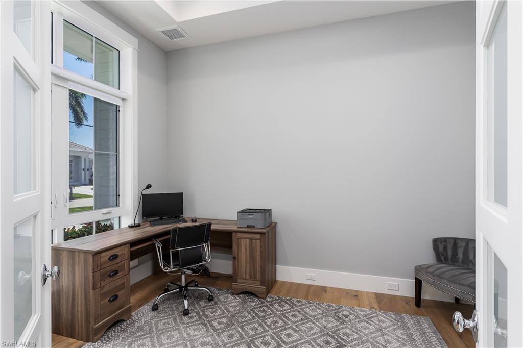 ROYAL HARBOR - Residential